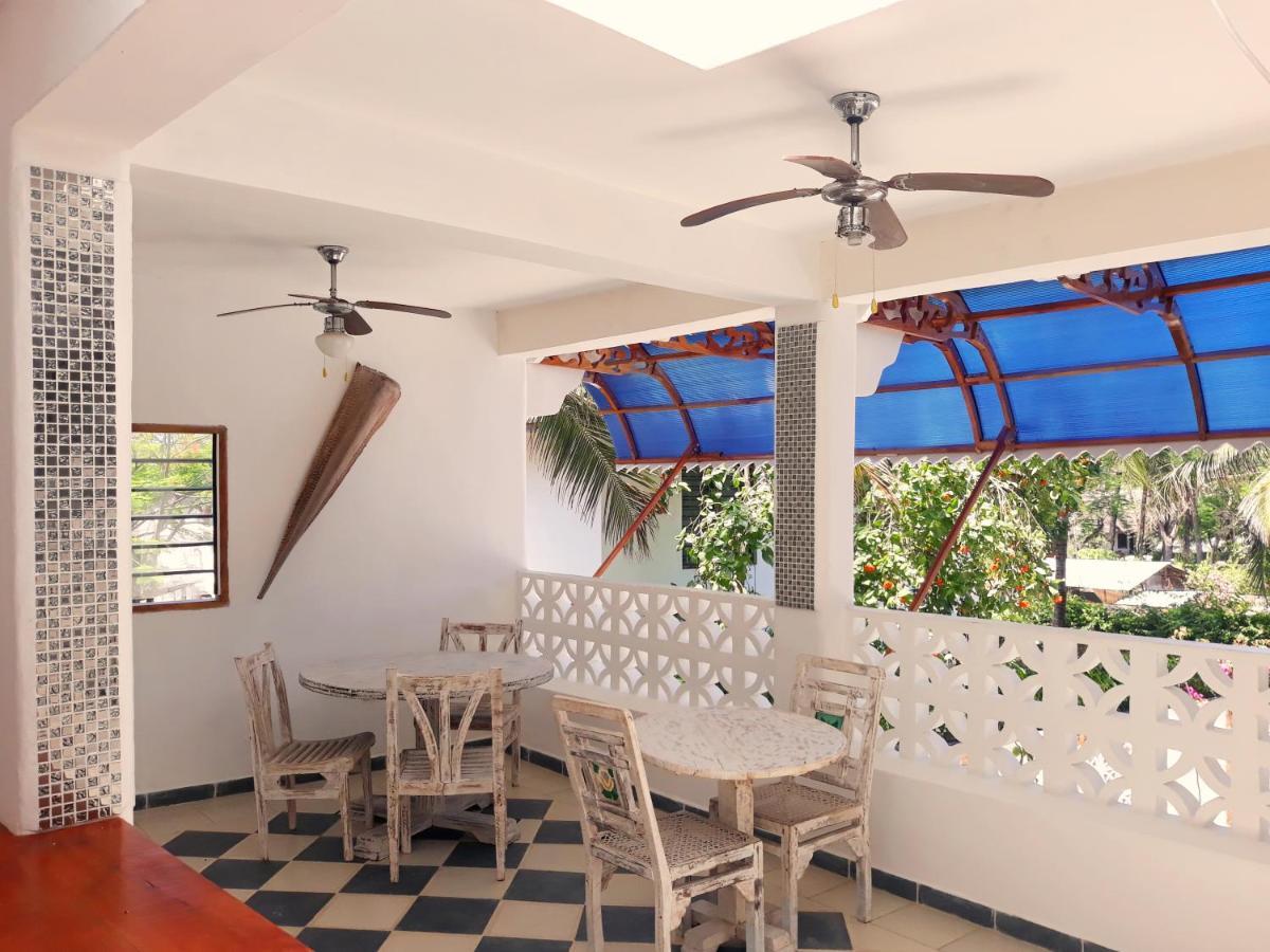 Watamu Solana Apartments Luaran gambar