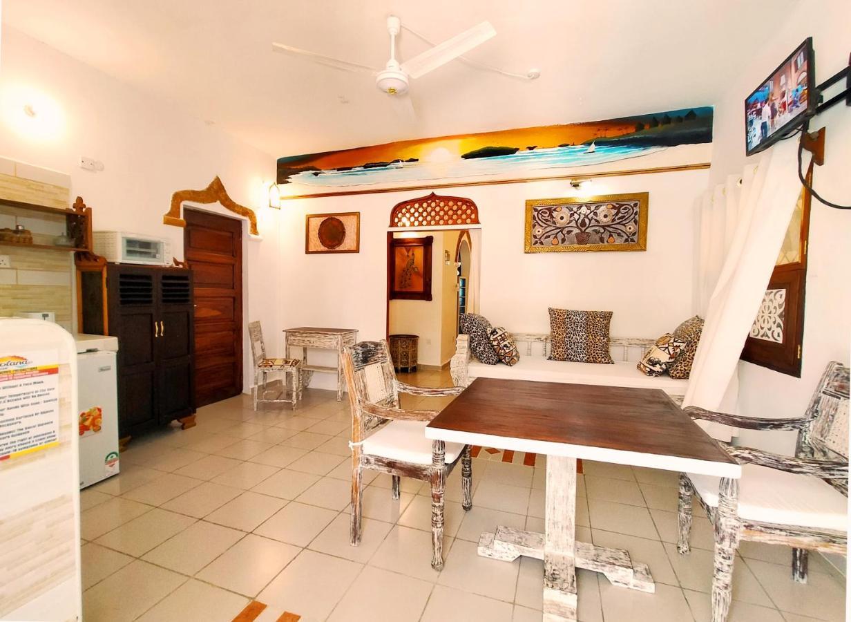 Watamu Solana Apartments Luaran gambar