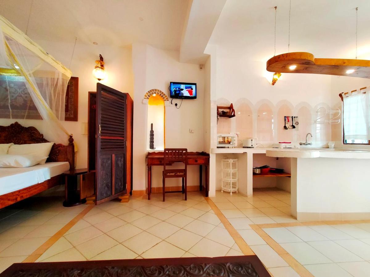 Watamu Solana Apartments Luaran gambar