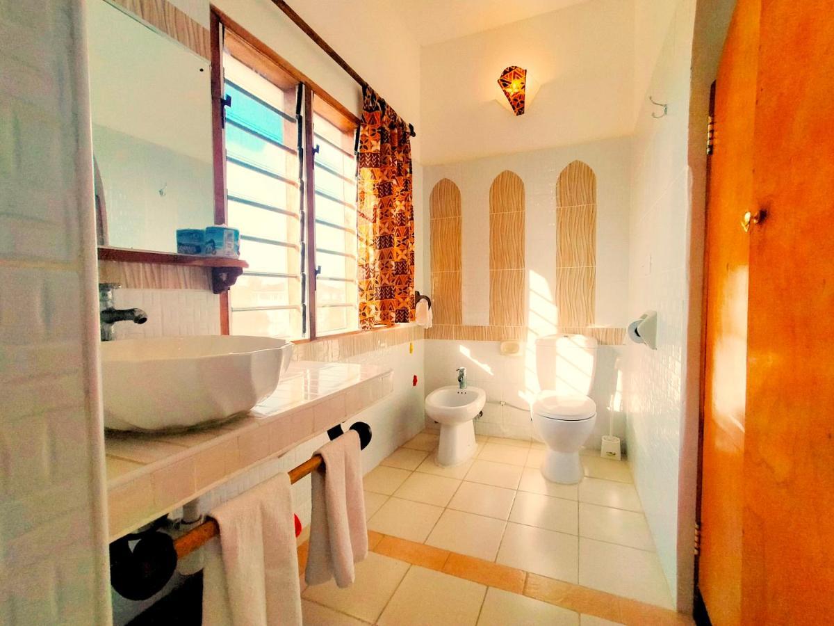 Watamu Solana Apartments Luaran gambar
