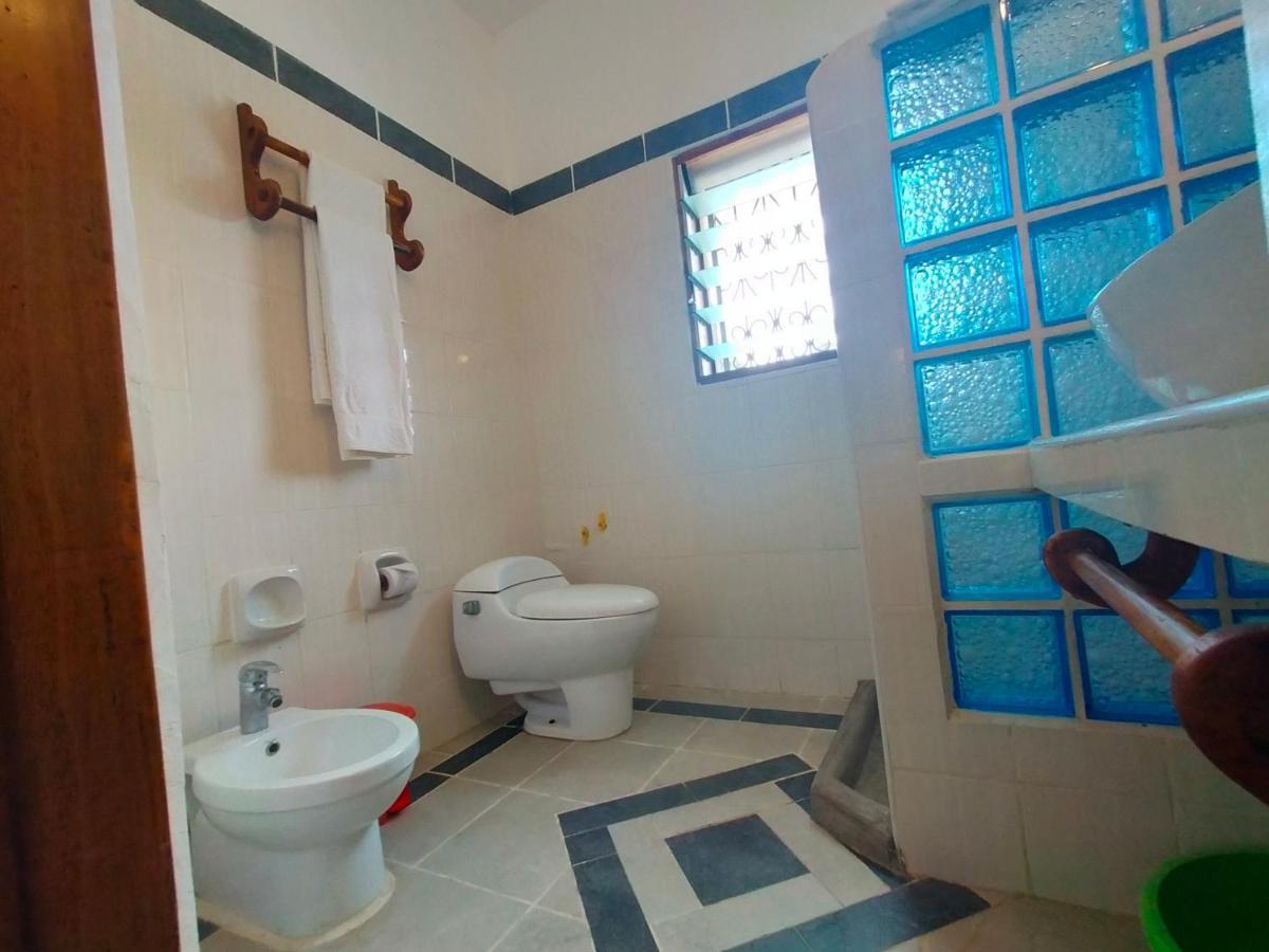 Watamu Solana Apartments Luaran gambar
