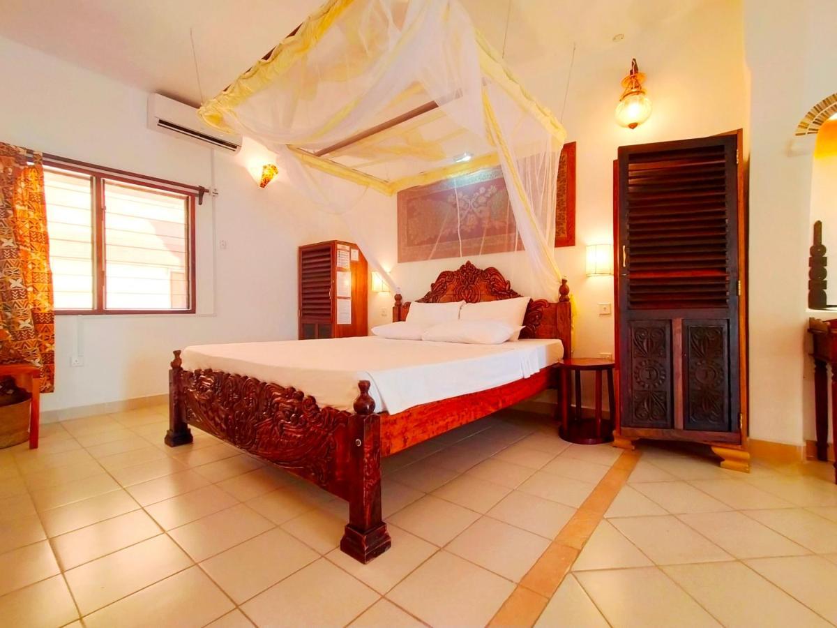 Watamu Solana Apartments Luaran gambar