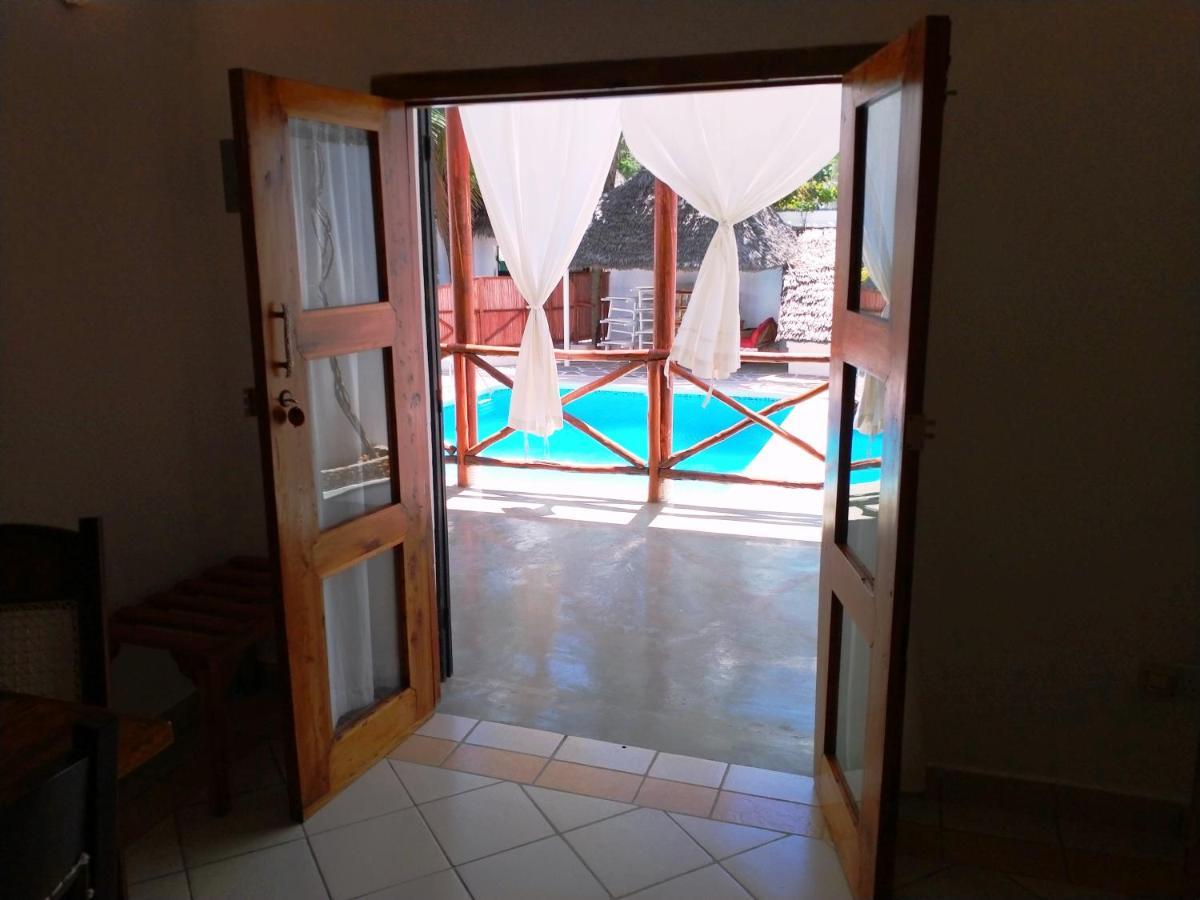 Watamu Solana Apartments Luaran gambar